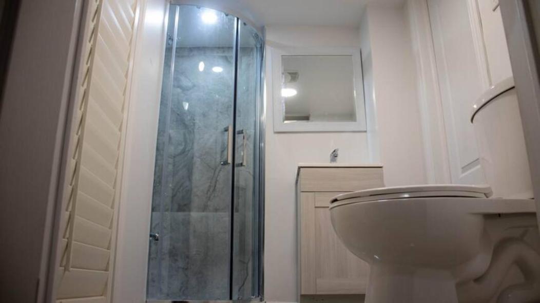 Riz Khan Peaceful Mississauga Home 외부 사진
